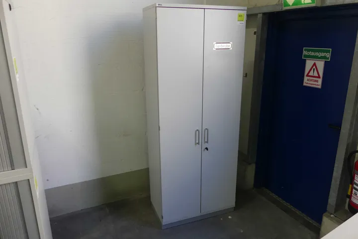 CEKA Schrank Maße in cm ca.: 80 x 44 x 200